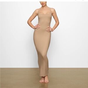Skims Fits Everybody Lace Long Slip Dress